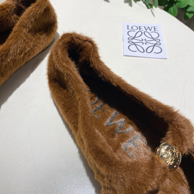 LOEWE 26S BALLET FLATS IN BROWN CARAMEL SHEARLING
