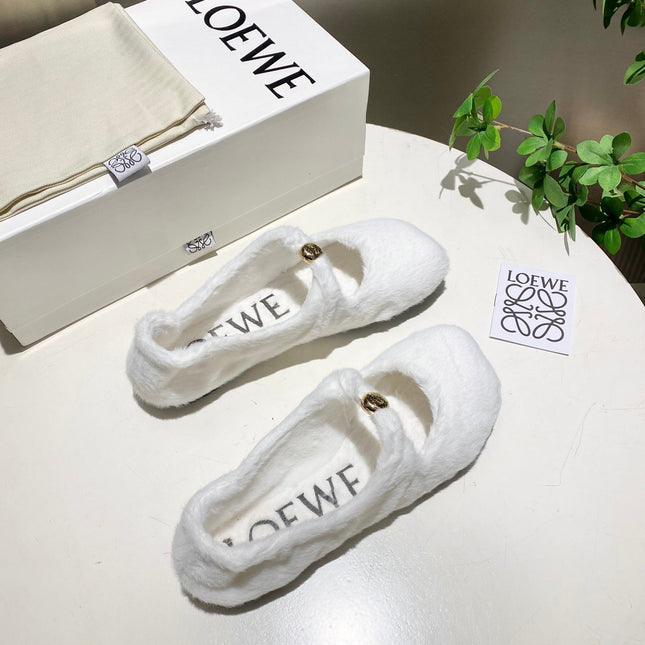 LOEWE 26S BALLET FLATS IN WHITE SHEARLING