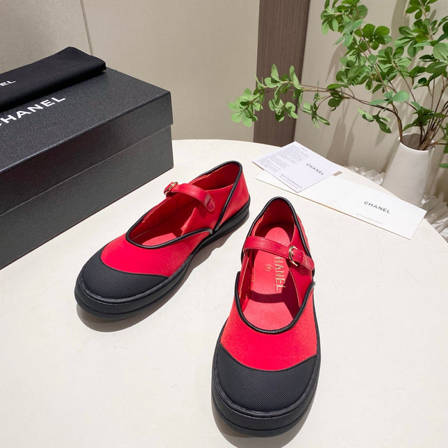 CHANEL 26S MARY JANE FLAT IN BLACK MIX RED FABRIC AND LAMBSKIN