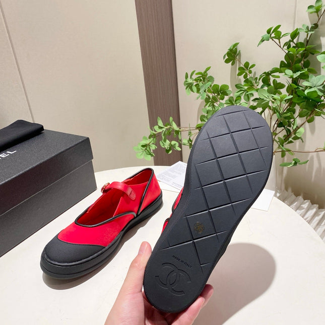 CHANEL 26S MARY JANE FLAT IN BLACK MIX RED FABRIC AND LAMBSKIN