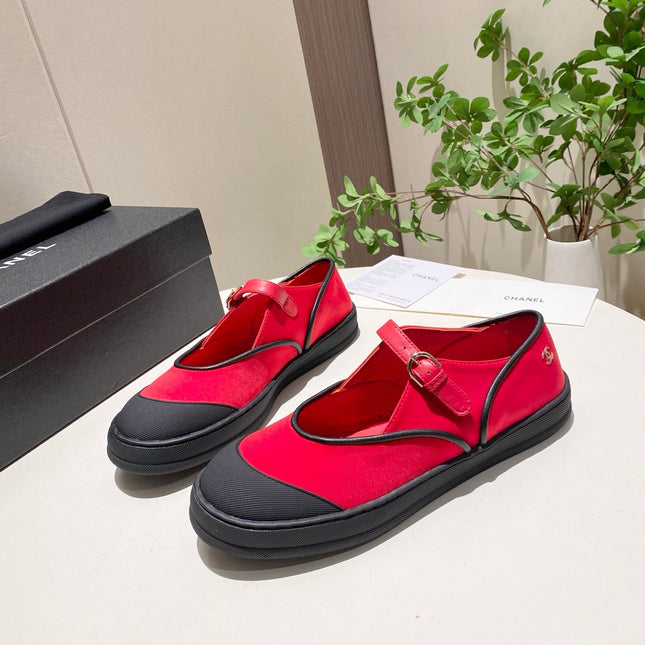 CHANEL 26S MARY JANE FLAT IN BLACK MIX RED FABRIC AND LAMBSKIN