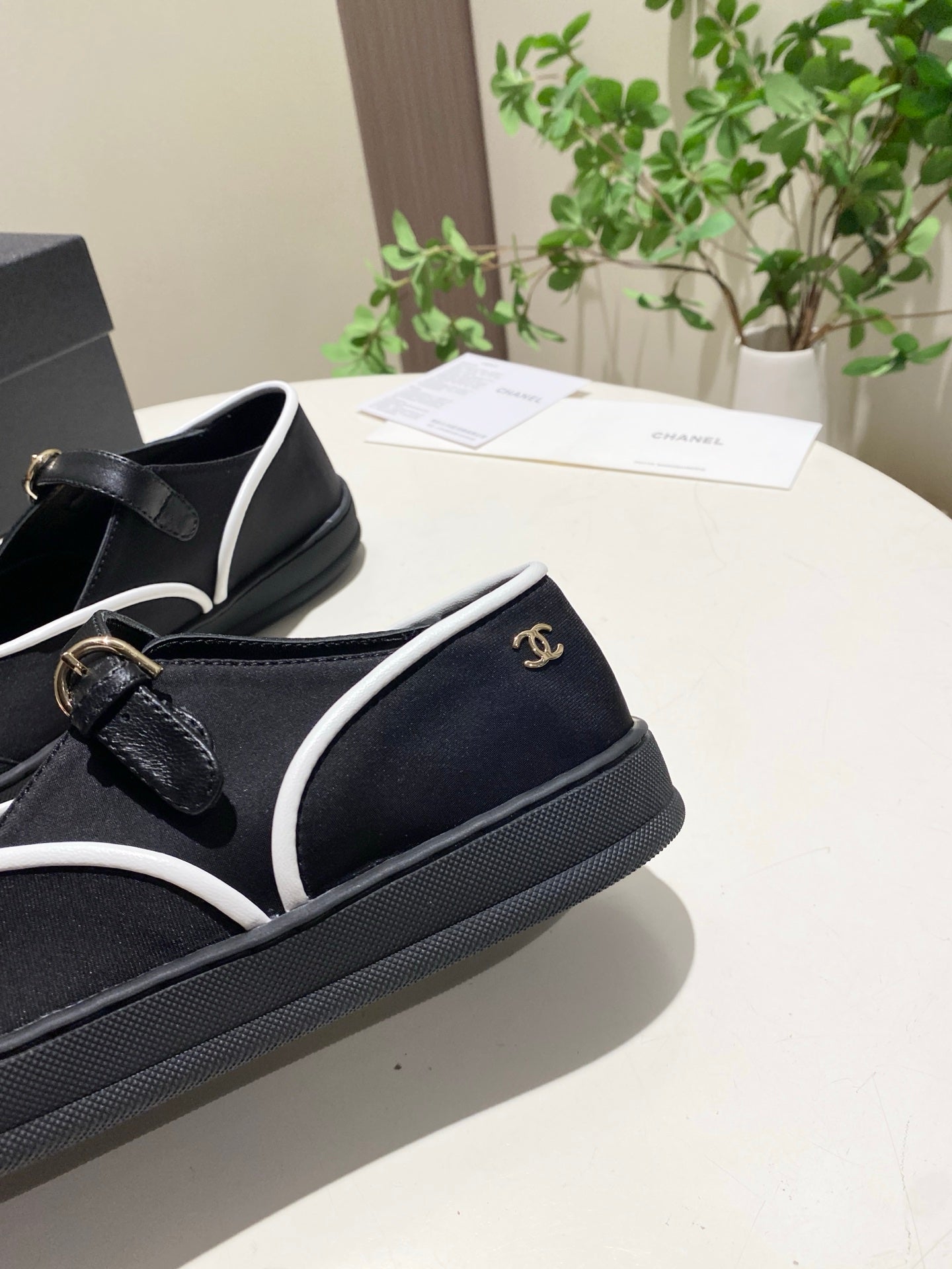 CHANEL 26S MARY JANE FLAT IN BLACK FABRIC AND LAMBSKIN