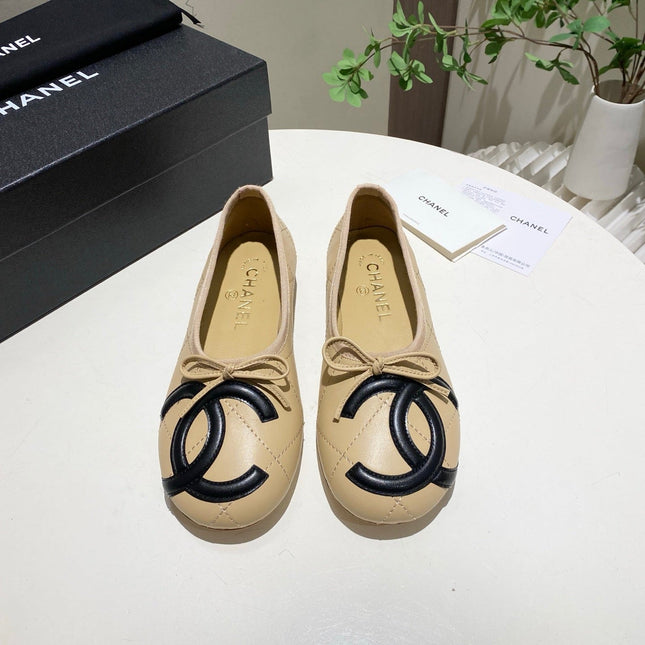 CHANEL 26S FLATS IN BEIGE LAMBSKIN WITH BOW
