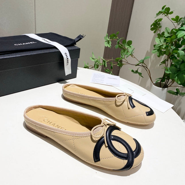 CHANEL 26S FLAT MULES IN BEIGE LAMBSKIN