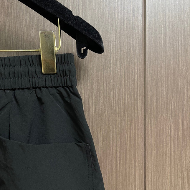 MONCLER 26S WIDE LEG CARGO PANTS 544
