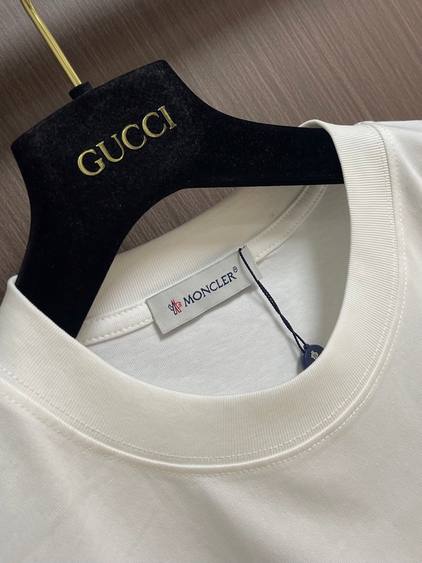 MONCLER 26S SHORT-SLEEVE T-SHIRT 680