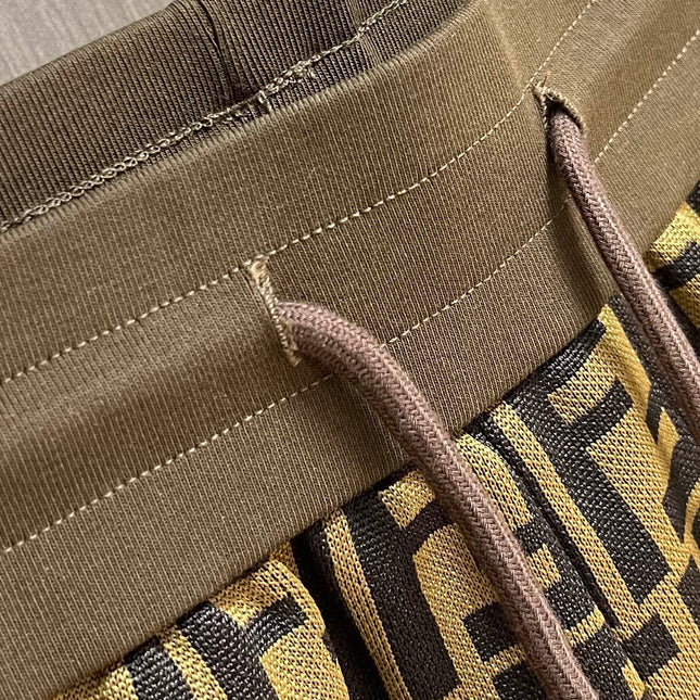 FENDI 26S SHORTS 320