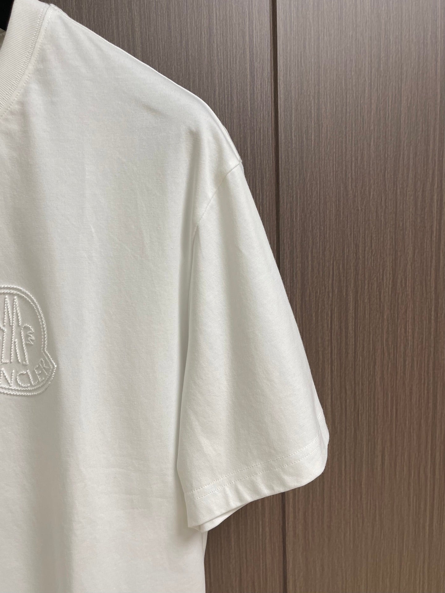 MONCLER 26S SHORT-SLEEVE T-SHIRT 675