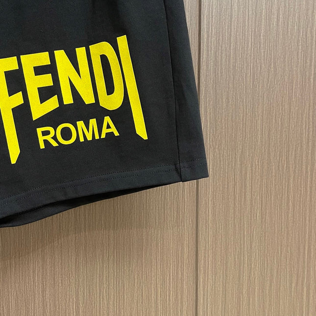 FENDI 26S BERMUDA SHORTS 243