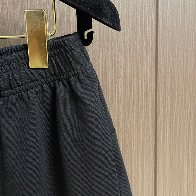 FENDI 26S BERMUDA SHORTS 243