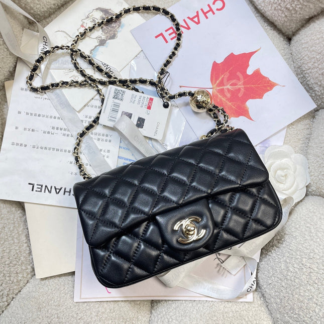 CHANEL 26S FLAP BAG 20 IN BLACK LAMBSKIN