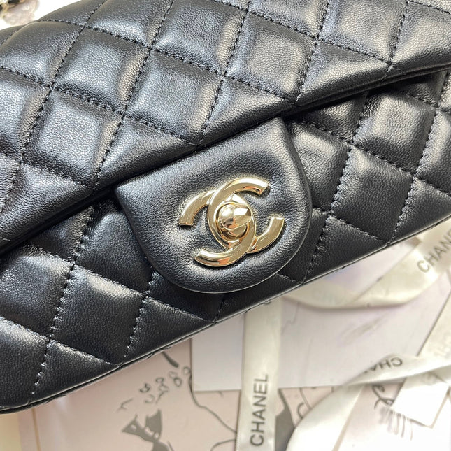 CHANEL 26S FLAP BAG 20 IN BLACK LAMBSKIN