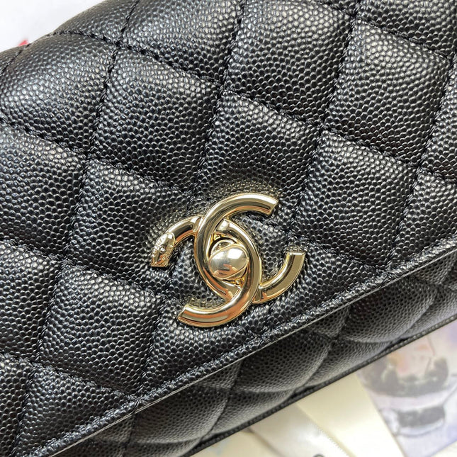 CHANEL 26S COCO HANDLE BAG 32 IN BLACK AND BURGUNDY CAVIAR CALFSKIN