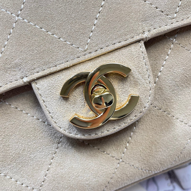 CHANEL 26S CLASSIC FLAP 33 IN BEIGE SUEDE