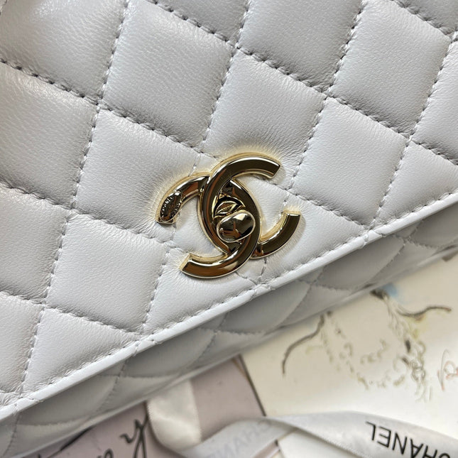 CHANEL 26S COCO HANDLE BAG 32 IN WHITE LAMBSKIN GOLD HARDWARE