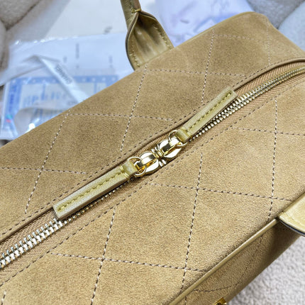CHANEL 26S TOP HANDLE BAG MEDIUM 35 IN LIGHT BROWN QUILTED SUEDE AND CALFSKIN GOLD HARDWARE