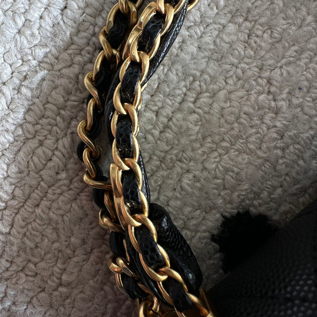 CHANEL 25S CLASSIC WALLET ON CHAIN 19 IN BLACK LAMBSKIN WITH GOLD HARDWARE