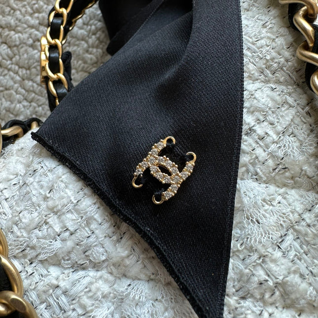CHANEL 25S MINI FLAP BAG 23 IN CREAM WHITE TWEED WITH GOLD HARDWARE