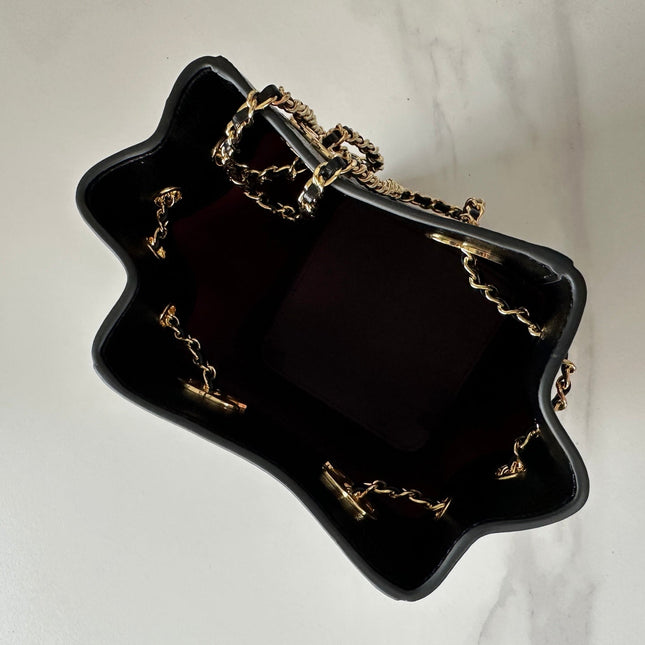 CHANEL 26S MINI BUCKET BAG 18 IN BLACK PATENT QUILTED CALFSKIN GOLD HARDWARE