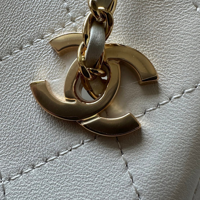 CHANEL 26S MINI BUCKET BAG 18 IN IVORY WHITE QUILTED CALFSKIN GOLD HARDWARE