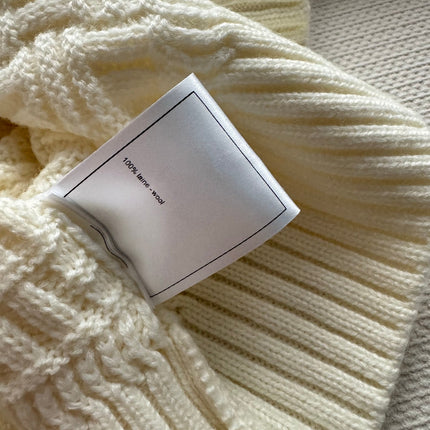 CHANEL 25S KNITTED SWEATER 628