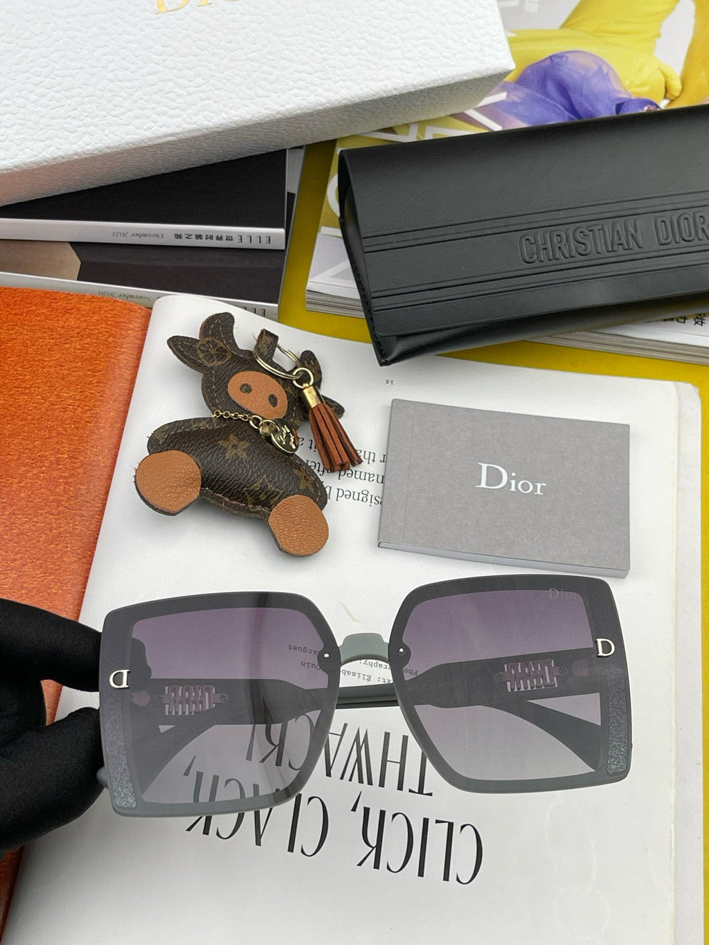 MONTAIGNE SQUARE SUNGLASS D5290 IN ACETATE