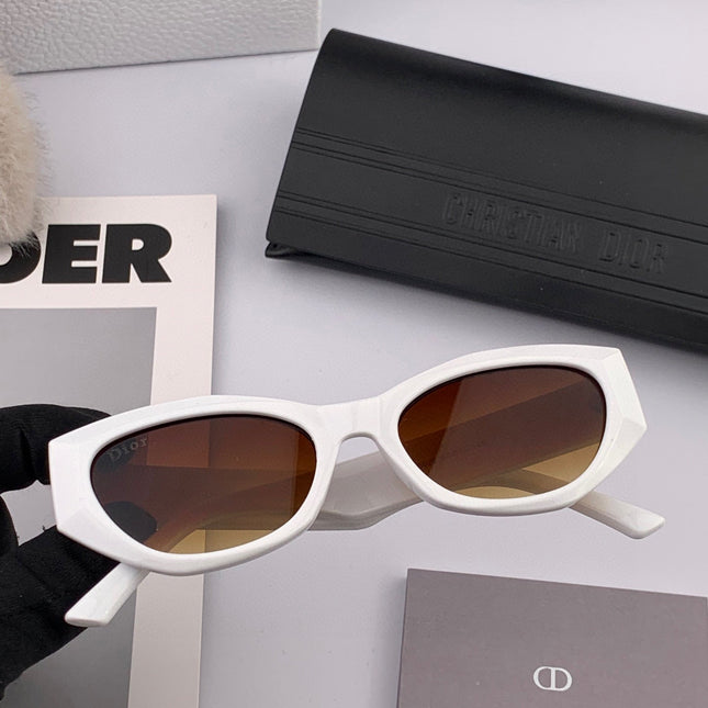 MONTAIGNE SUNGLASS D8620 IN WHITE ACETATE BROWN LENSES