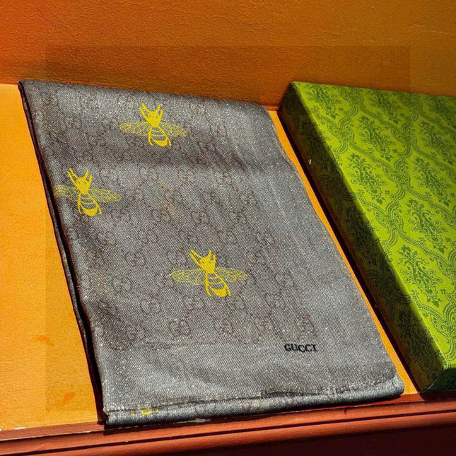 GUCCI 25S SCARF 200 IN CASHMERE SILK 692966