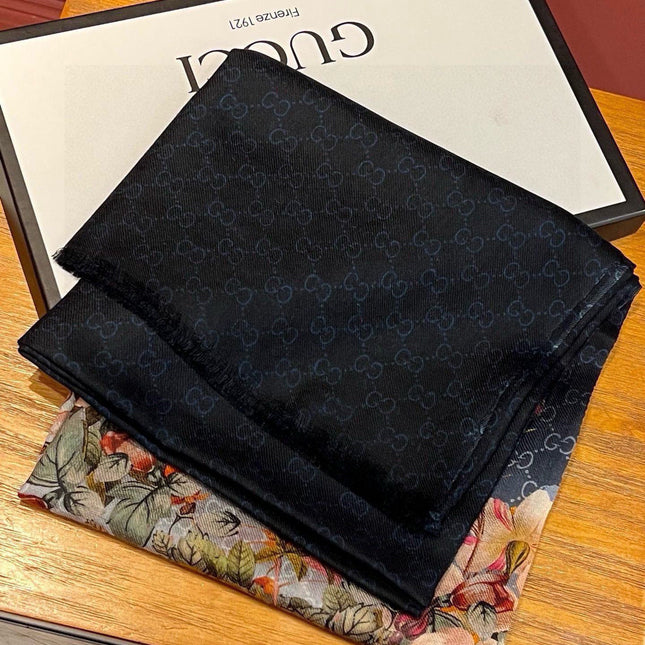 GUCCI 25S SCARF 200 IN CASHMERE 733883