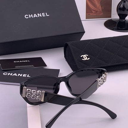 CHANEL 26S BLACK RECTANGULAR FRAME IN ACETATE 406783