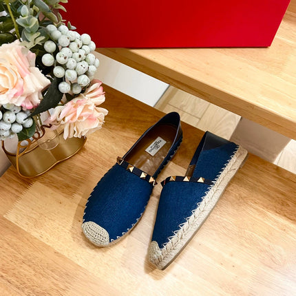 VALENTINO 26S SLIP ON SHOES IN BLUE DENIM WITH ROCKSTUDS