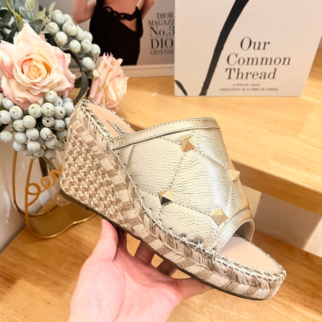 VALENTINO 26S WEDGE SANDALS IN LIGHT GOLD CALFSKIN