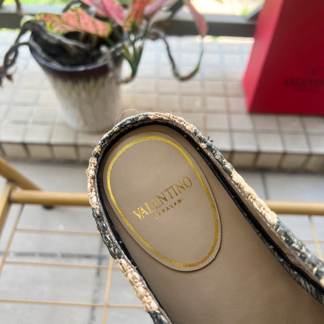 VALENTINO 26S ESPADRILLE MULES IN BLACK AND BEIGE RAFFIA