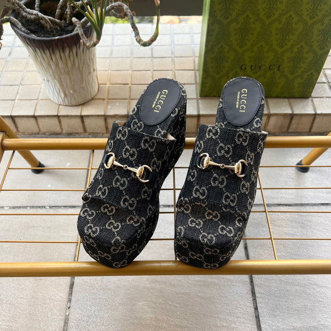 GUCCI 26S WEDGE SANDALS 100 MM IN BLACK DENIM