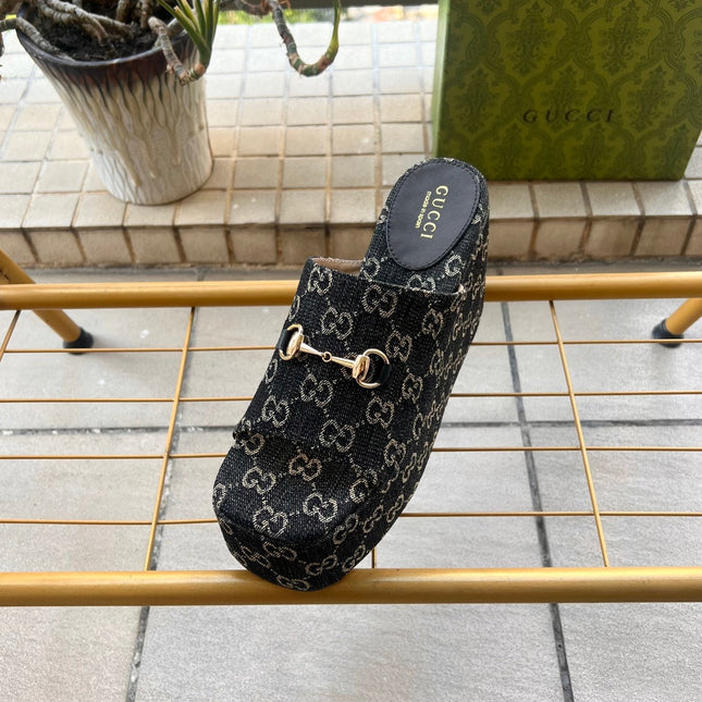 GUCCI 26S WEDGE SANDALS 100 MM IN BLACK DENIM