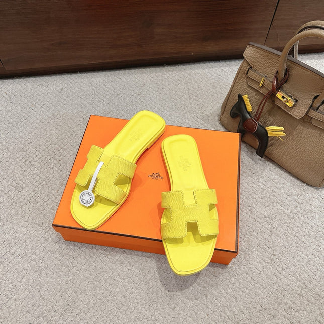 HM 26S ORAN SANDAL IN YELLOW LAMBSKIN