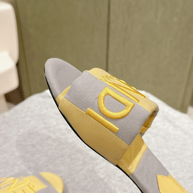 FENDI 26S SLIDE SANDALS IN YELLOW AND GREY CANVAS