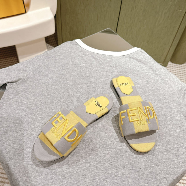 FENDI 26S SLIDE SANDALS IN YELLOW AND GREY CANVAS