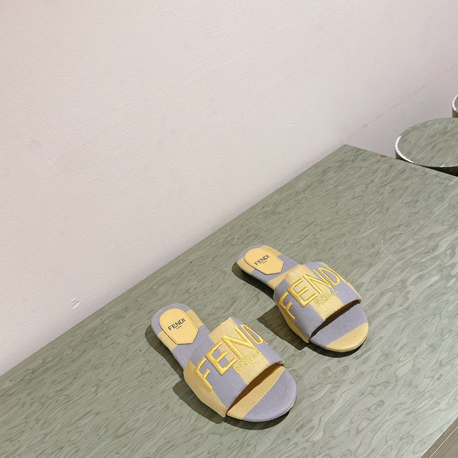 FENDI 26S SLIDE SANDALS IN YELLOW AND GREY CANVAS