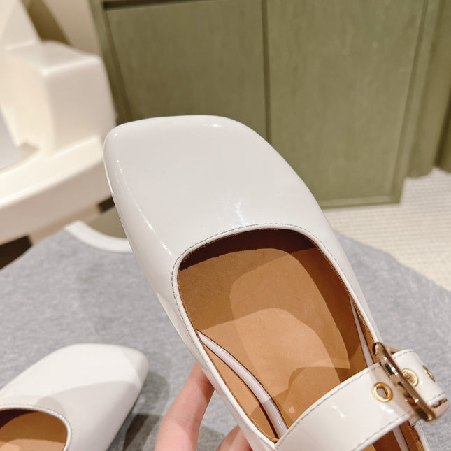 CHLOÉ 26S MARY JANE FLATS IN WHITE GLOSSY CALFSKIN
