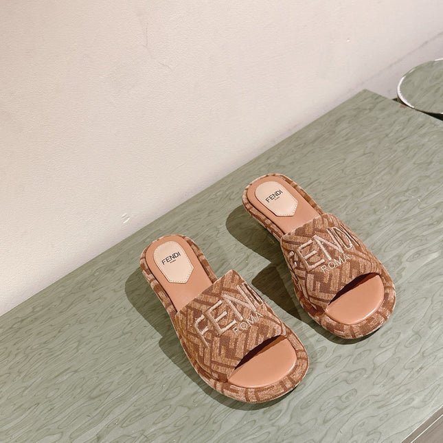 FENDI 26S HIGH SANDALS IN LIGHT BROWN FABRIC