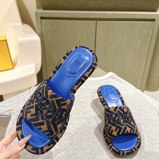 FENDI 26S HIGH SANDALS IN BROWN AND BLACK FABRIC