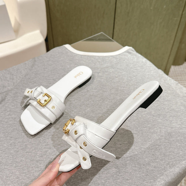 CHLOÉ 26S SLIDE SANDALS IN WHITE LAMBSKIN