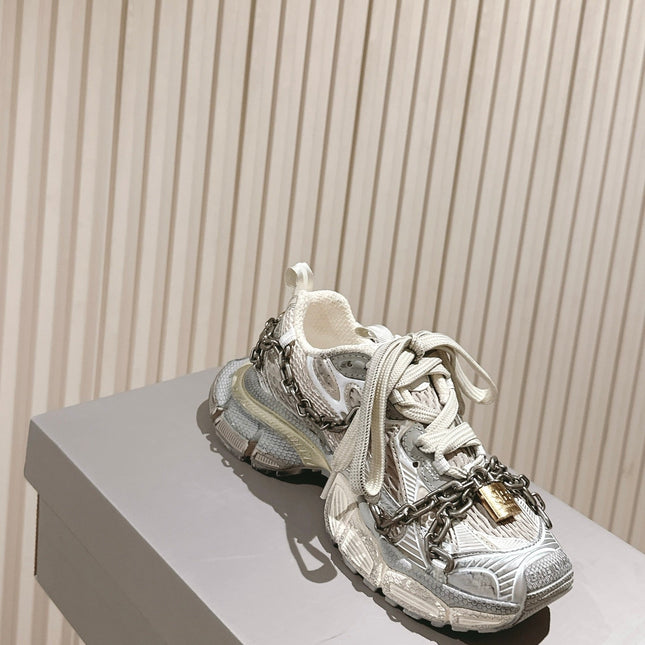 BALENCIAGA 25S 3XL SNEAKERS CHAIN-PADLOCK IN BEIGE MESH FABRIC AND SILVER PU