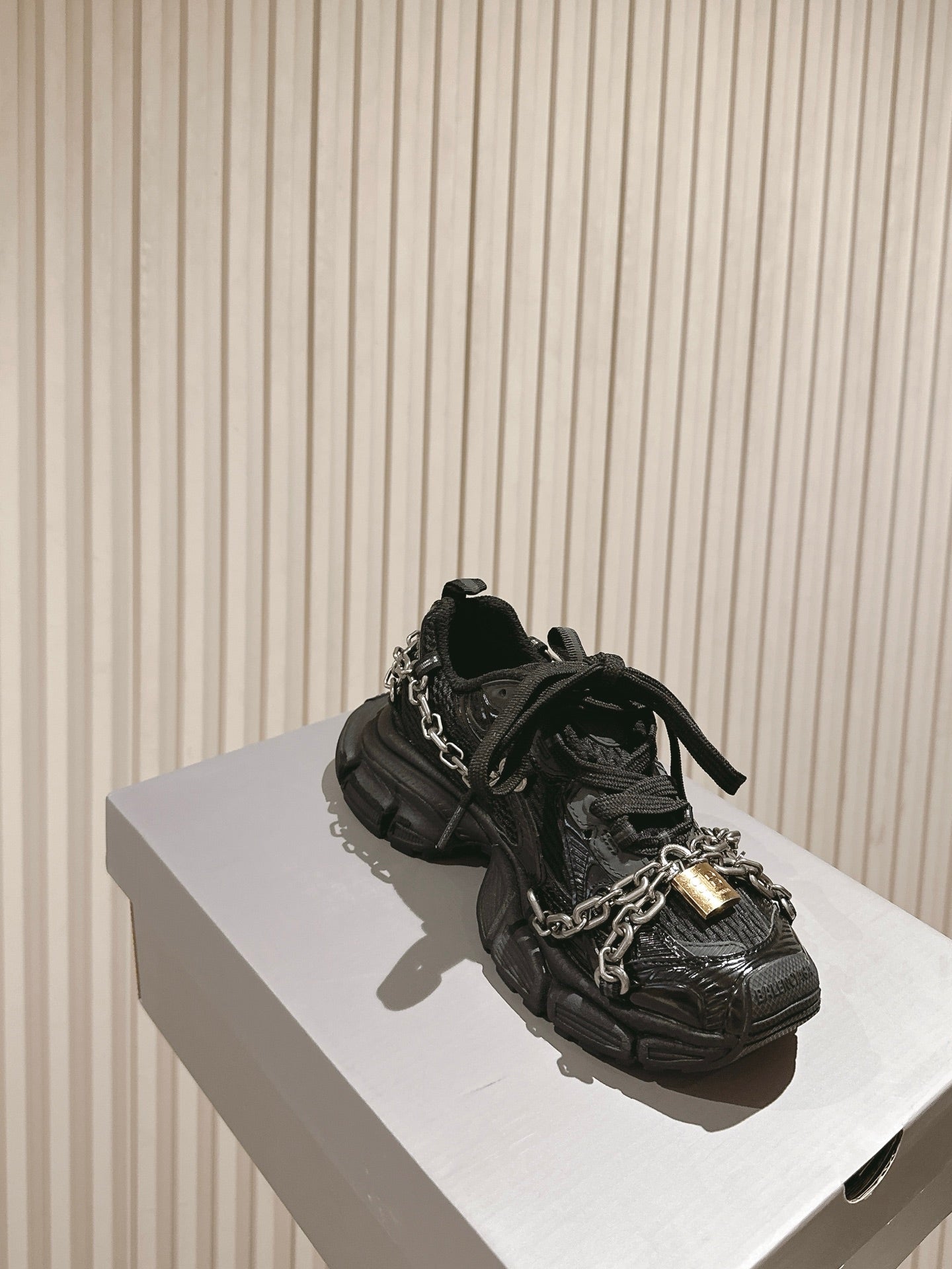 BALENCIAGA 25S 3XL SNEAKERS CHAIN-PADLOCK IN BLACK MESH FABRIC AND PU