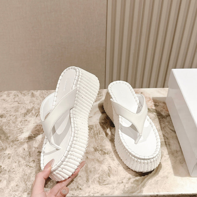 CHLOÉ 26S PLATFORM FLIP-FLOPS IN WHITE LAMBSKIN
