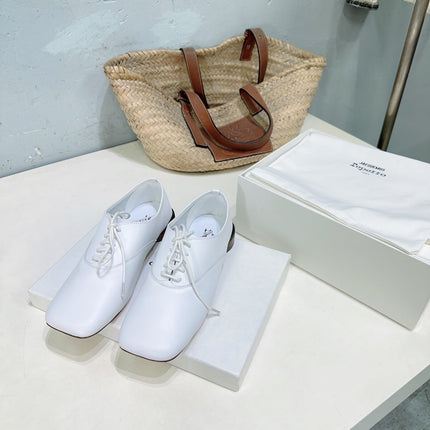 JACQUEMUS 26S LACE-UP FLAT LOAFERS IN WHITE CALFSKIN