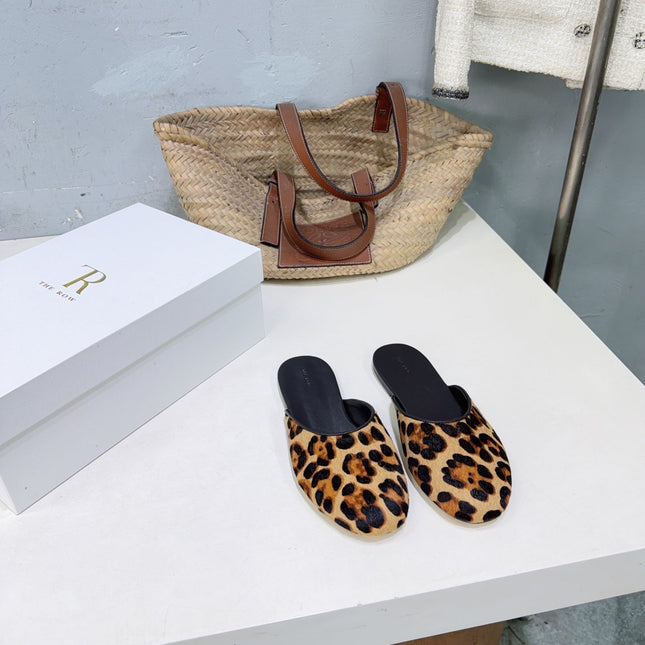 THE ROW 26S ROUND TOE MULE FLATS IN LEOPARD PRINT CALF HAIR CALFSKIN