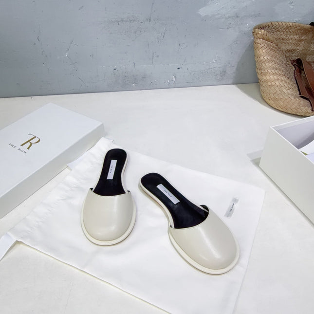 THE ROW 26S ROUND TOE MULE FLATS IN IVORY WHITE SMOOTH CALFSKIN