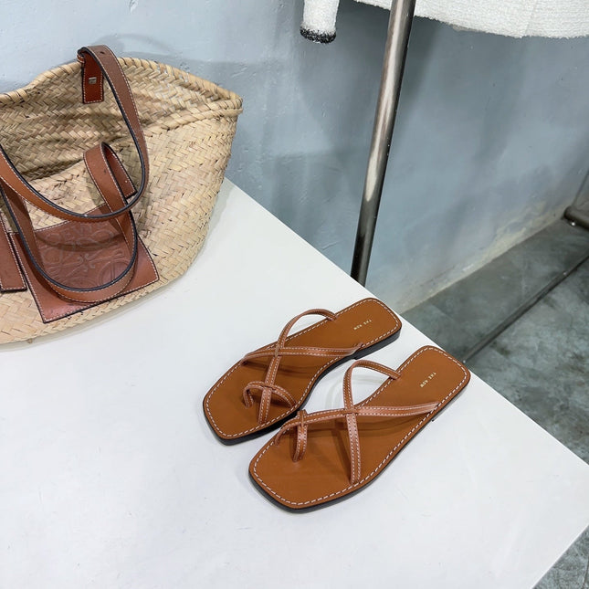 THE ROW 26S FLAT SANDALS IN CARAMEL BROWN CALFSKIN